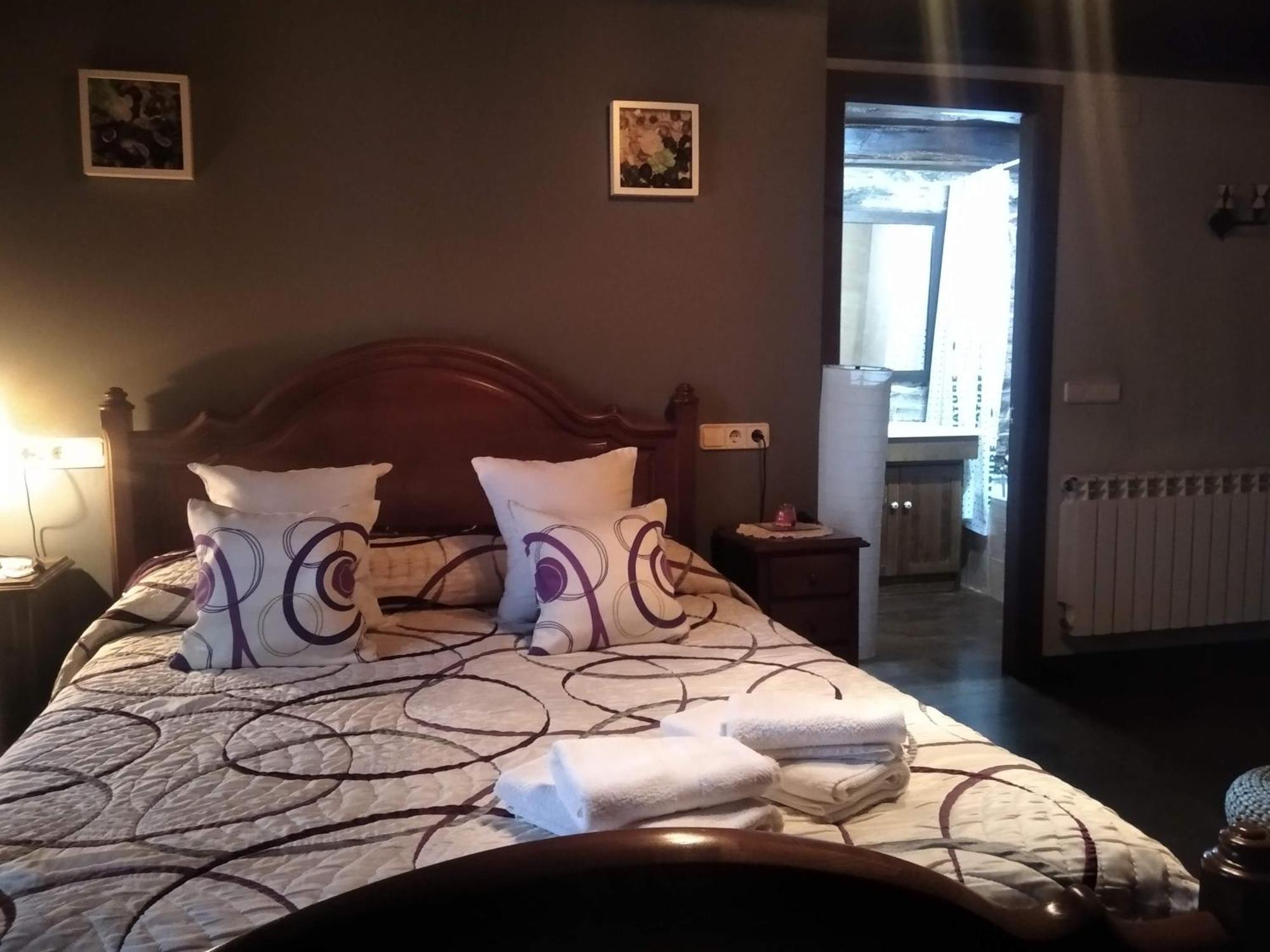 Apartamento La Corrada Санта-Эулалия-де-Оскос Экстерьер фото
