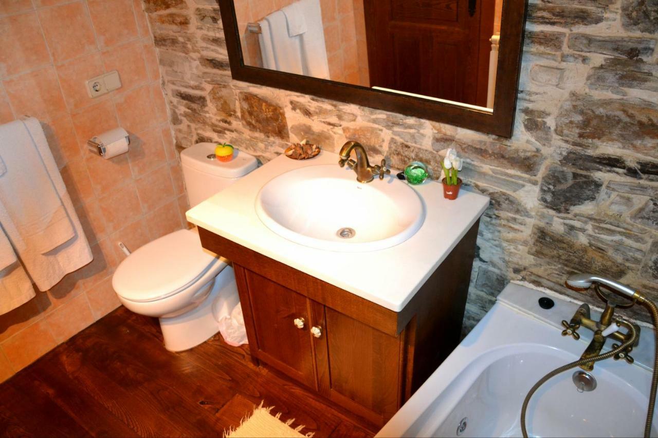 Apartamento La Corrada Санта-Эулалия-де-Оскос Экстерьер фото